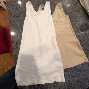 Banana Republic LONG White scoop-neck tank with shaper MEDIUM